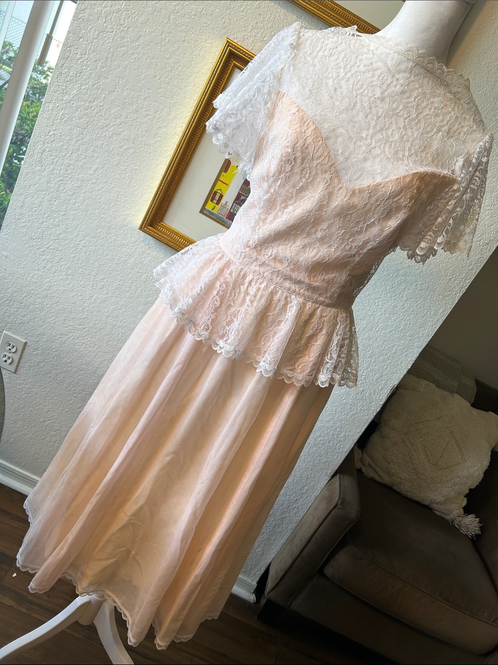 Gunne Sax Vintage Lace Overlay Peplum  Dress in Blush and Ivory - Size 9